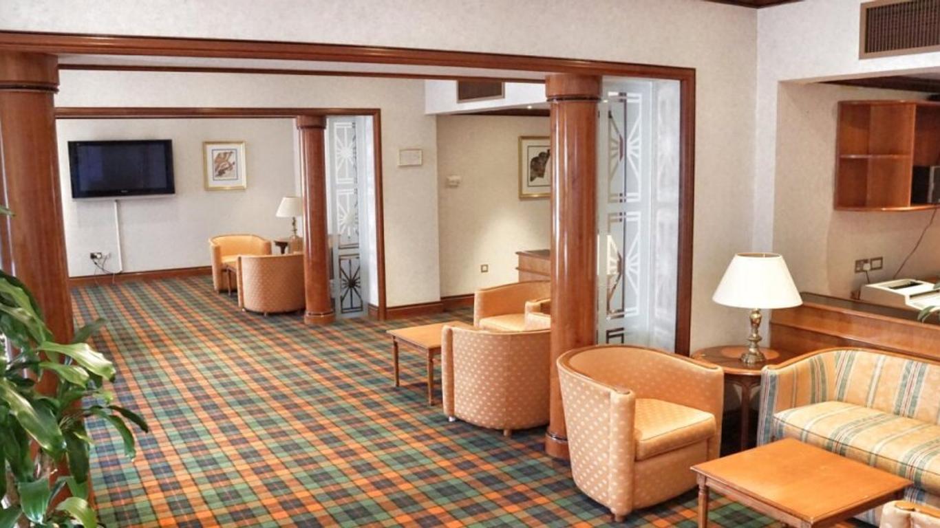 فندق سفير الدولي