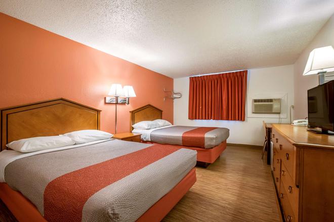 Motel 6 Albert Lea 47 7 8 Albert Lea Hotel Deals Reviews