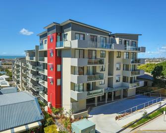 Gladstone Central Plaza - Gladstone - Building