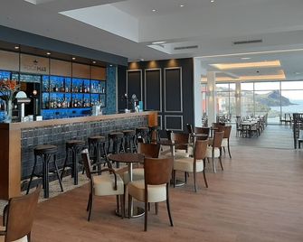 Cais da Oliveira - Caniço - Bar