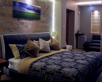 Hotel David - Quito - Bedroom