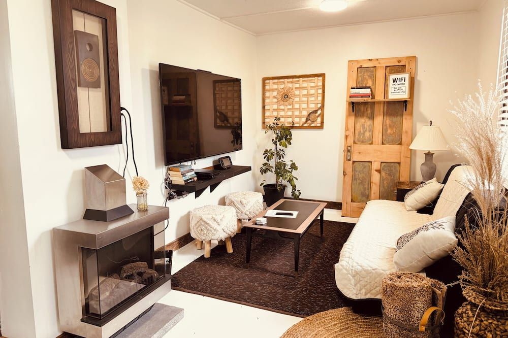 Newly Updated Quiet Cottage Near Turkey Point And Port Dover - Simcoe - Sala de estar
