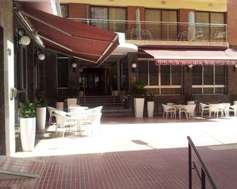 Hotel Primavera Benidorm - Benidorm - Patio