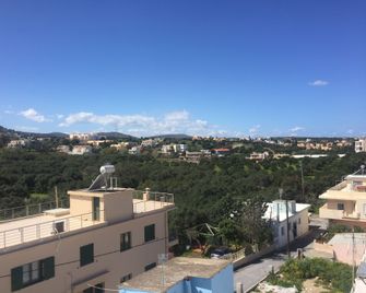 City Pearl Hotel - Hersonissos - Outdoors view