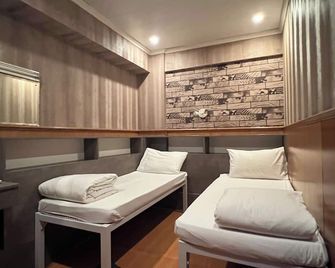 New Garden Hostel - Hong Kong - Spa