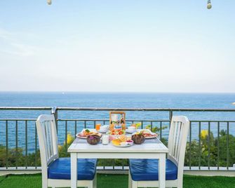 品尼高蘇梅島度假酒店 - 龜島 - 陽台