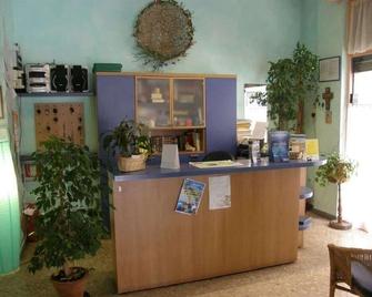 Albergo Cavi - Lavagna - Recepce