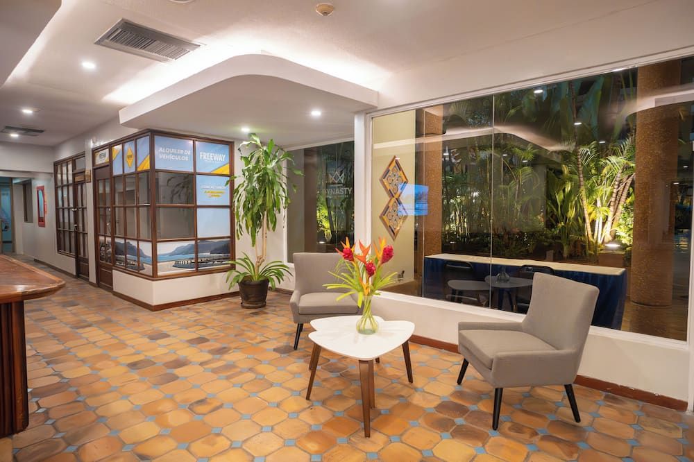 Hotel Margarita Dynasty - פורלאמאר - לובי