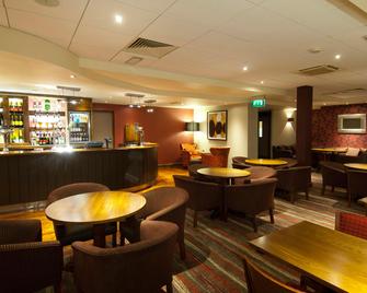 Premier Inn Lon Heathrow Airport T2 & T3 (Bath Rd) - Hounslow - Bar