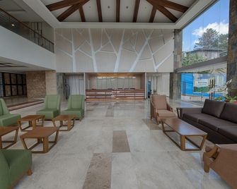 Newtown Plaza Hotel - Baguio - Lobby