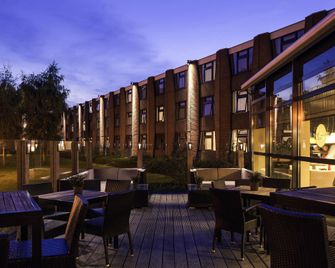 فندق مركيور أمستردام ويست - امستردام - شرفة مرصوفة