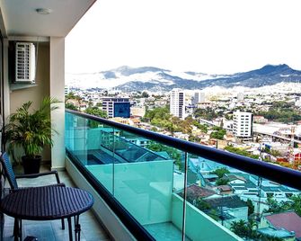 JF Luxury Modern one bedroom Apartment - Tegucigalpa - Balcón