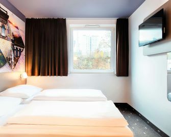 B&B Hotel Kaiserslautern - Kaiserslautern - Habitación