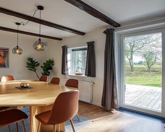 8 person holiday home in Sakskøbing-By Traum - Sakskøbing - Essbereich