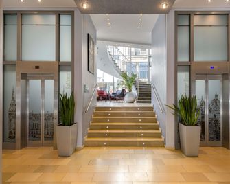 Mercure Hotel Aachen am Dom - Aquisgrán - Edificio