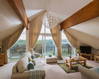 Retallack Resort & Spa - Newquay - Living room