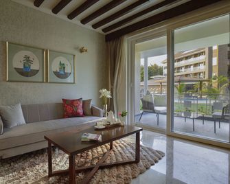 Kabir Hotel & Spa - Vadodara - Living room