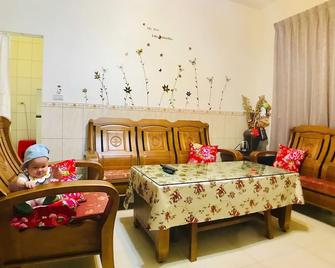 تاي تشيا بيد آند بريكفاست - Jincheng Township - غرفة معيشة