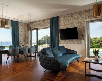 Villa Giada Luxury Boutique Hotel - Civitavecchia
