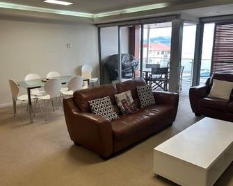 Taupo Vista - Taupo Apartment - Taupo - Pokój dzienny