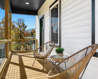 Bradford by AvantStay - Asheville - Balkon