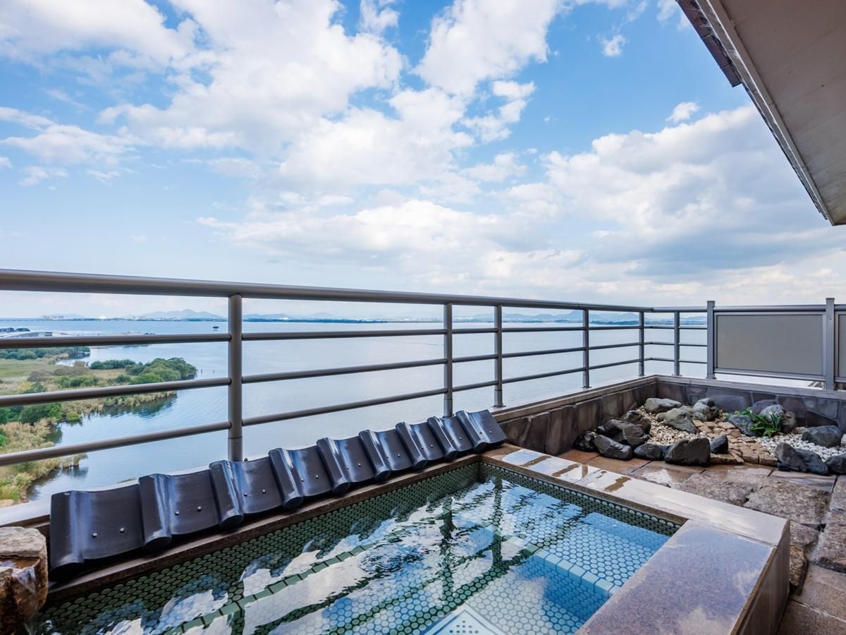 كيو أومي - أوتسو - شرفة