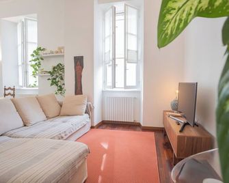 Filanda - best Lakefront in Como by Rent All Como - Como - Huiskamer