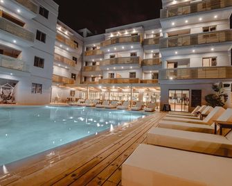 Cook's Club Hersonissos Crete - Limenas Chersonisos - Pool