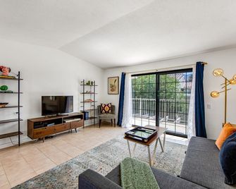 La Casita Mesquite Permit #47166 - Palm Springs - Living room