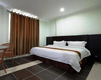 Han Palace Hotel Semporna - Semporna - Habitación