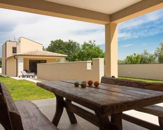 Villa Markulin Comfortable holiday residence - Pula - Patio