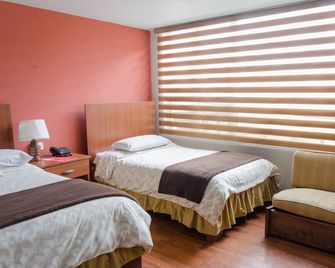 Hotel El Altar - Riobamba - Schlafzimmer