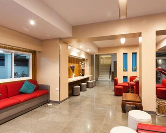 We Briza Hotel Chiangmai - Chiang Mai - Lobby