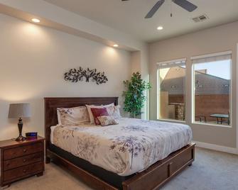 Coral Ridge Resort 4246 Cozy, Beautiful Townhome With Lots Of Additional Parking! - Washington - Bedroom