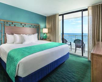 Beach Side Resort perfect location with indoor/outdoor Pools - North Myrtle Beach - Bedroom