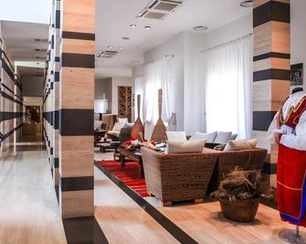 Tartheshotel - Guspini - Lobby