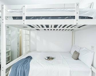 Cozy 1BR at Maple Park Sunter Apartment - Jakarta - Sovrum