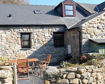Anneddle Cottage in Talybont, near Barmouth - Talybont - Patio