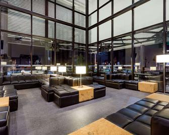 Ramada Encore by Wyndham San Luis Potosi - סן לואיס פוטוסי - טרקלין