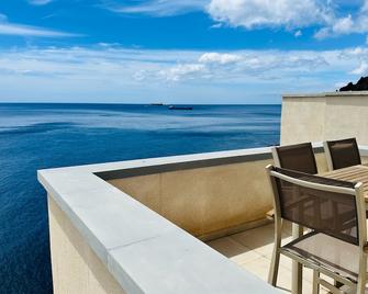 Pambnb - Modern Beachfront Apartment Hideaway - Santa Cruz de Tenerife - Varanda