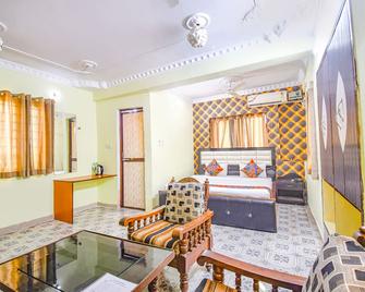 Hotel O Golden Horizon - Ranchi - Schlafzimmer