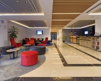 Holiday Inn Express Istanbul - Altunizade By IHG - Istanbul - Lobby