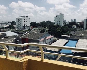 Hotel Calarca N2 - Montería - Balcony