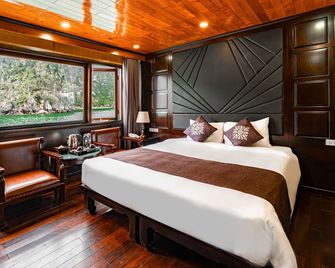 La Regina Royal Cruise - Ha Long - Bedroom