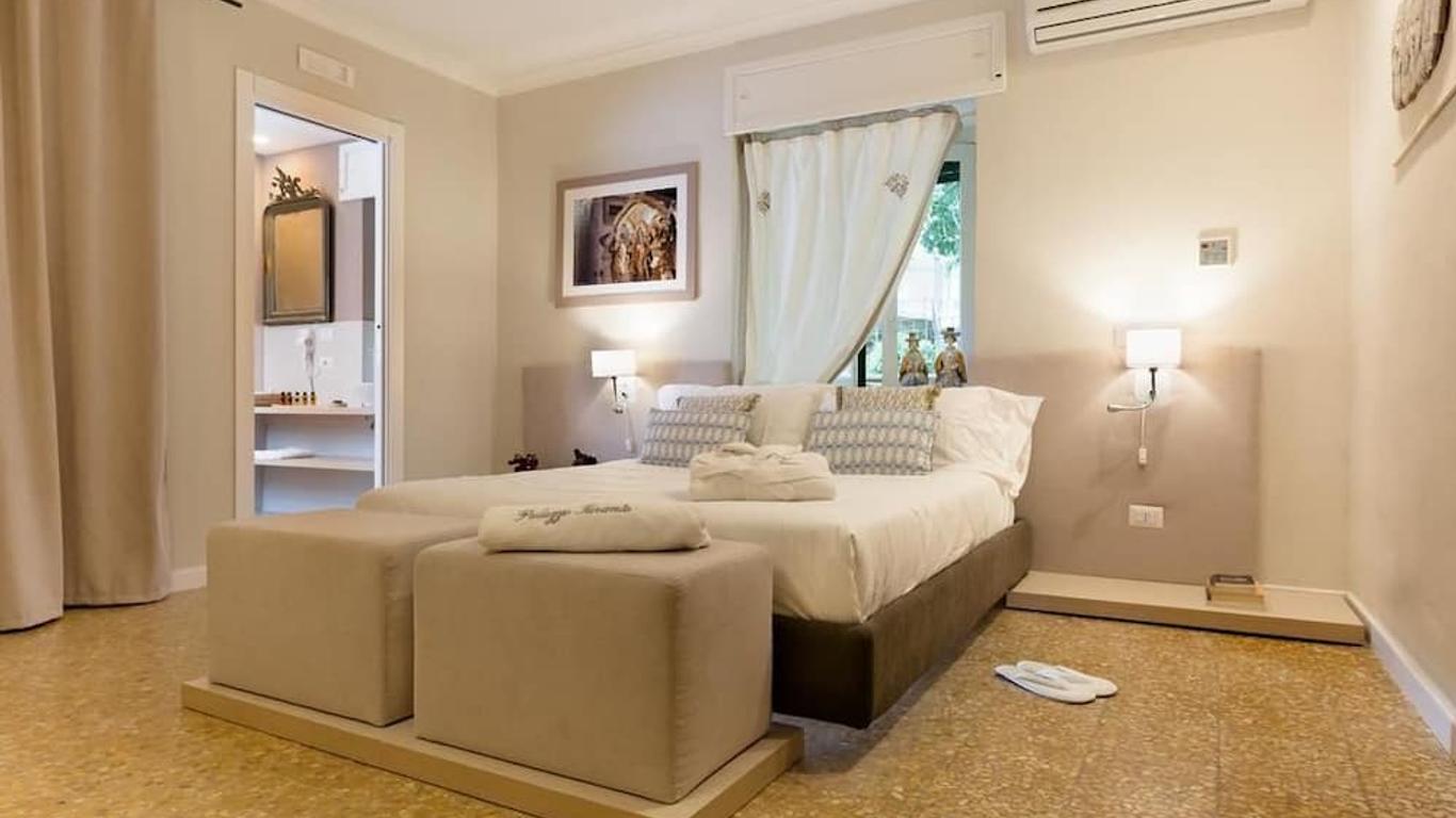 Palazzo Taranto Luxury Rooms