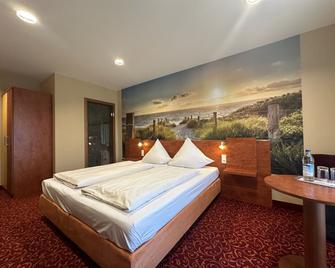Rothsee Hotel - Allersberg - Bedroom