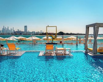 C Central Resort the Palm - Dubai - Pool