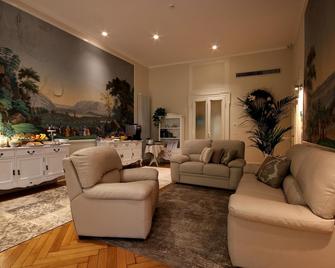 Residenza L'Angolo di Verona - Verona - Living room