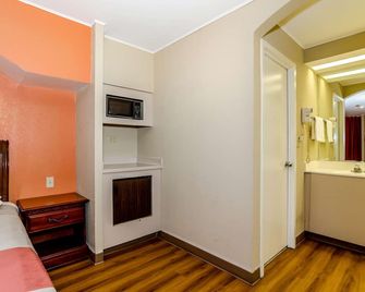Motel 6 Newark - Newark - Phòng ngủ
