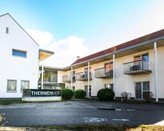 Thermenhof Lutzmannsburg - Inklusive Thermeneintritt - Lutzmannsburg - Building